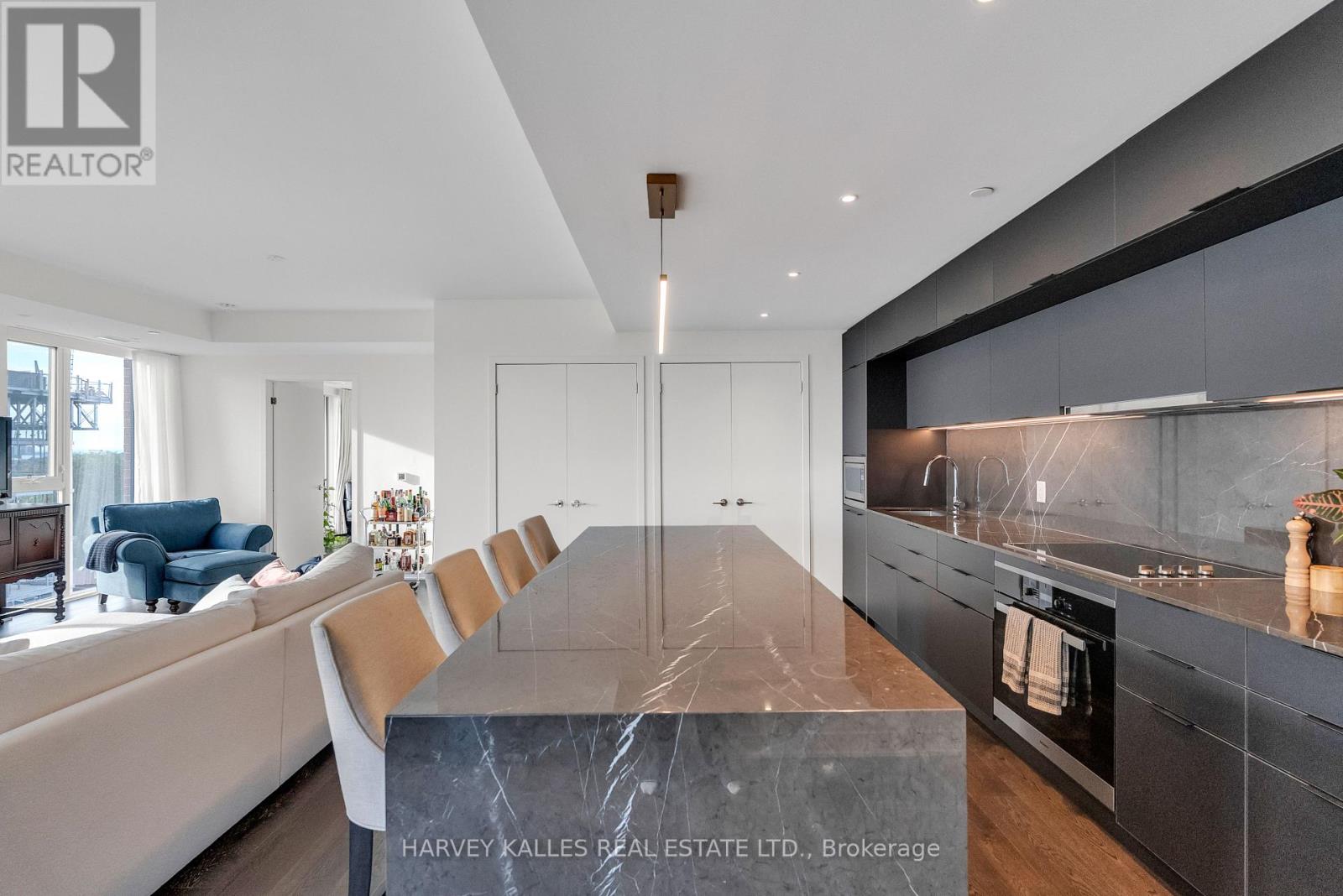1105 - 185 Alberta Avenue, Toronto, Ontario  M6C 0A5 - Photo 16 - C12461493