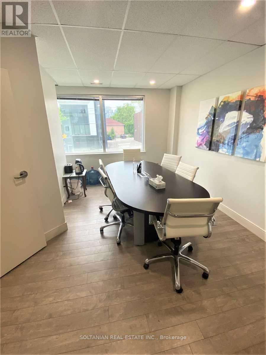 201 - 175 Willowdale Avenue, Toronto, Ontario  M2N 4Y9 - Photo 5 - C12461509