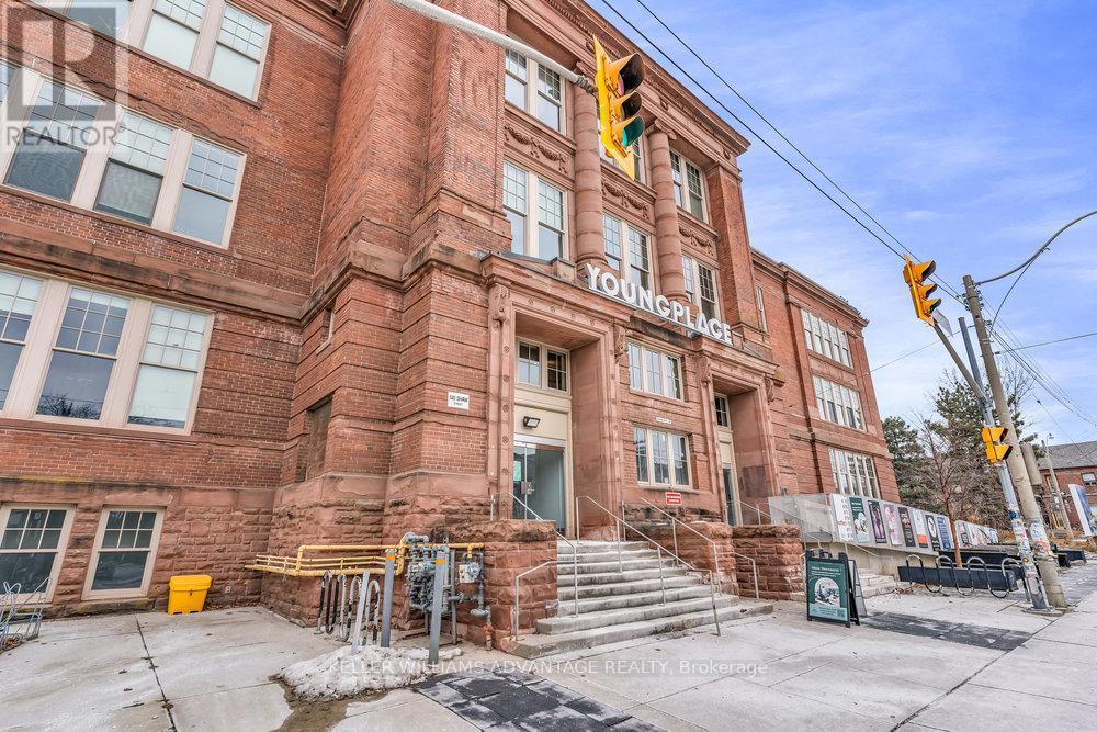 306 - 180 Shaw Street, Toronto (Trinity-Bellwoods), Ontario  M6J 2W5 - Photo 3 - C12461513