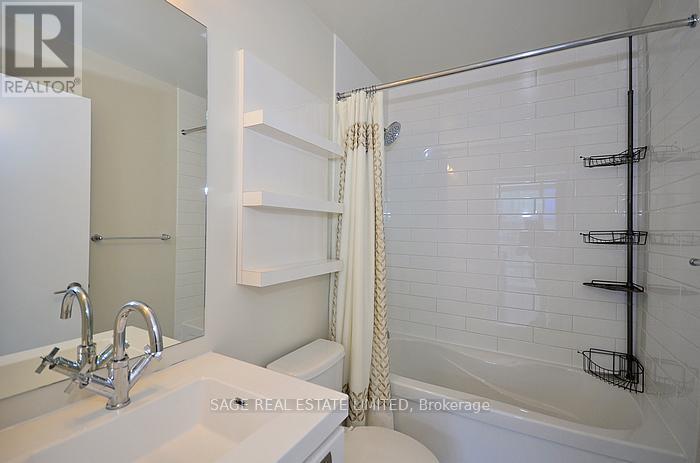 731 - 90 Stadium Road, Toronto, Ontario  M5V 3W5 - Photo 8 - C12461531