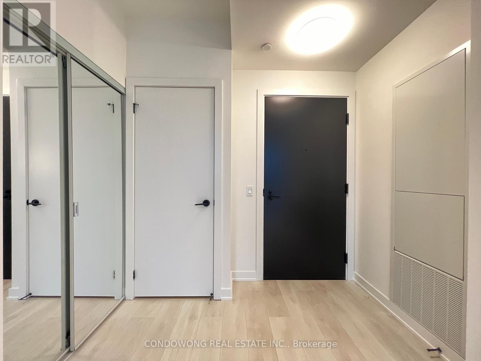1910 - 127 Broadway Avenue, Toronto, Ontario  M4P 1V4 - Photo 8 - C12461546