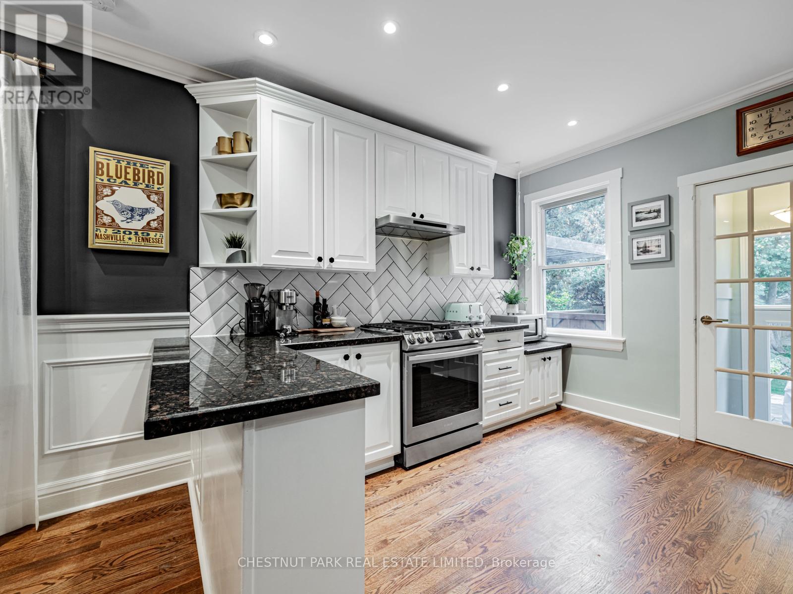 381 Hillsdale Avenue, Toronto, Ontario  M4S 1T9 - Photo 12 - C12461556