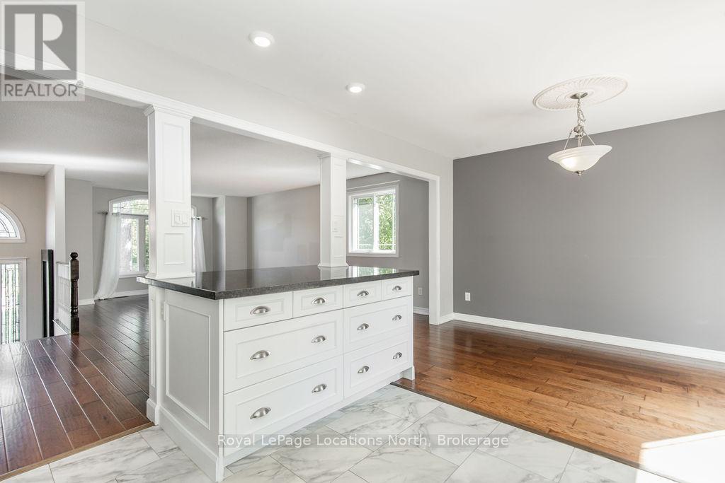 88 61st Street S, Wasaga Beach, Ontario  L9Z 2Z3 - Photo 19 - S12461505