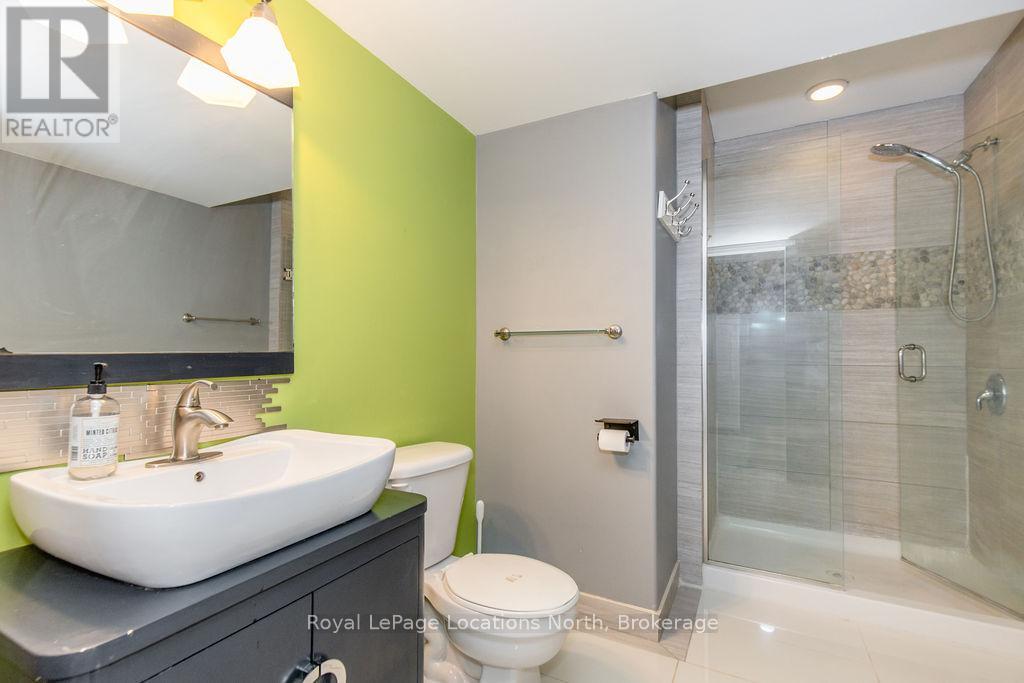 88 61st Street S, Wasaga Beach, Ontario  L9Z 2Z3 - Photo 36 - S12461505