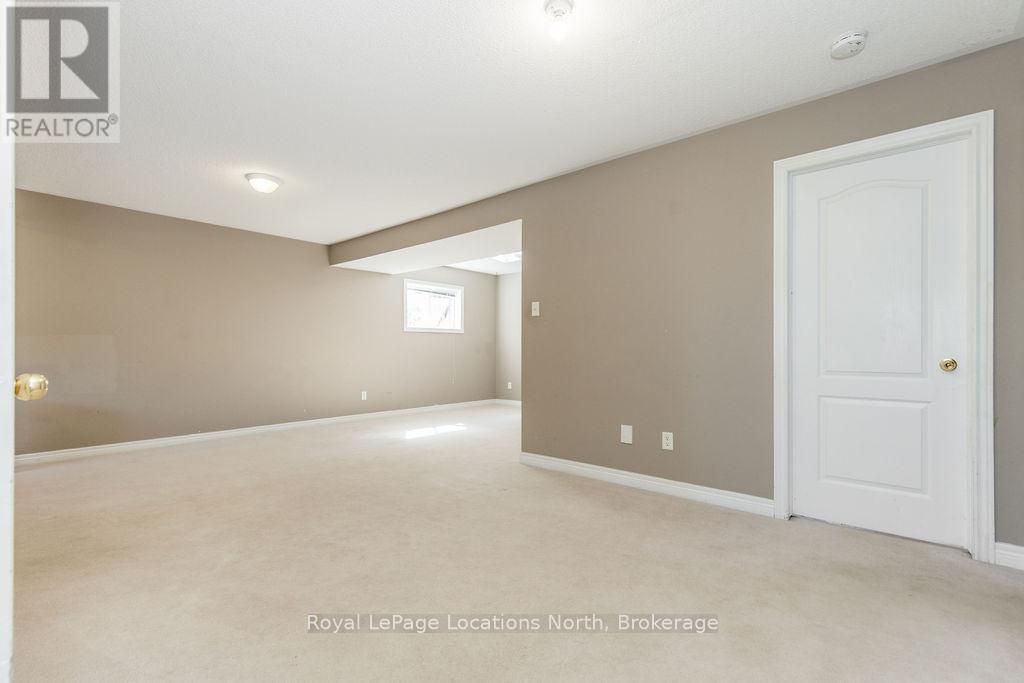 88 61st Street S, Wasaga Beach, Ontario  L9Z 2Z3 - Photo 32 - S12461505