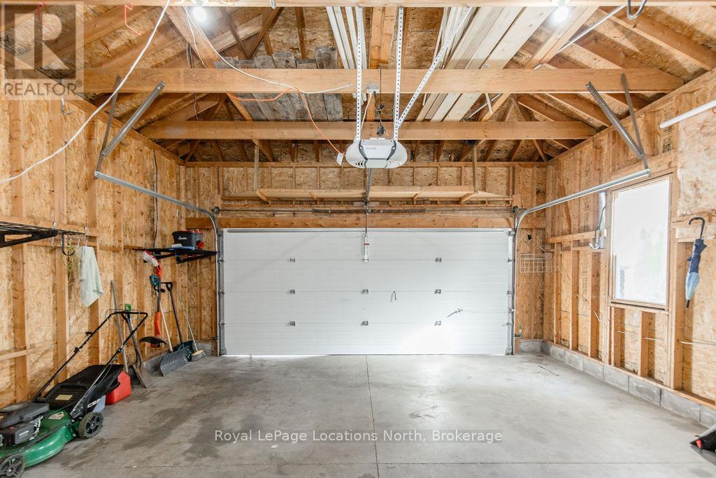 88 61st Street S, Wasaga Beach, Ontario  L9Z 2Z3 - Photo 39 - S12461505
