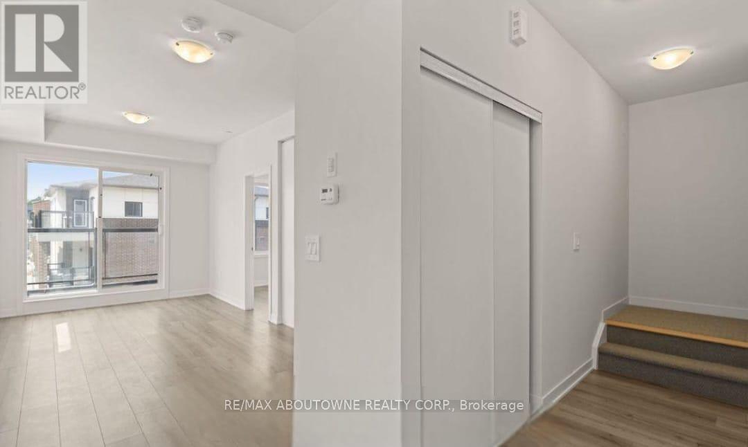 220 - 1695 Dersan Street, Pickering, Ontario  L1V 2P8 - Photo 12 - E12461487