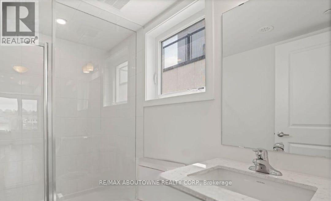 220 - 1695 Dersan Street, Pickering, Ontario  L1V 2P8 - Photo 7 - E12461487