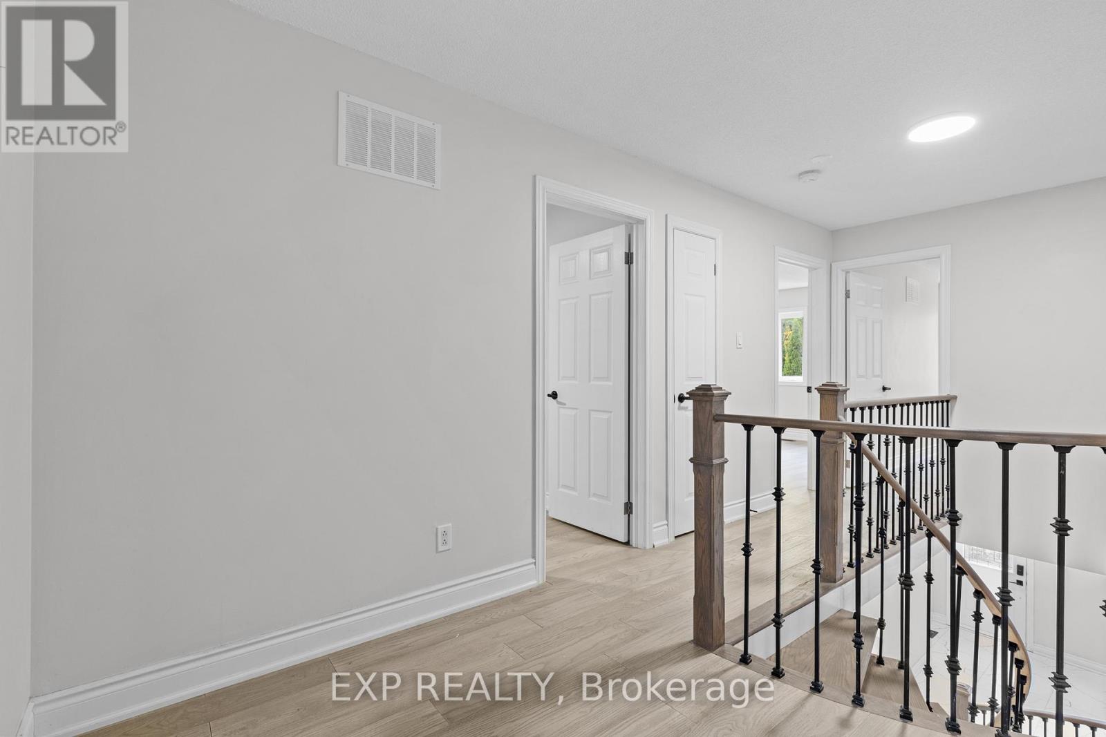 7 Macdermott Drive, Ajax, Ontario  L1T 3S7 - Photo 10 - E12461490