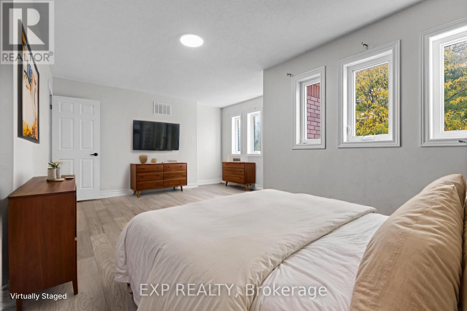 7 Macdermott Drive, Ajax, Ontario  L1T 3S7 - Photo 12 - E12461490
