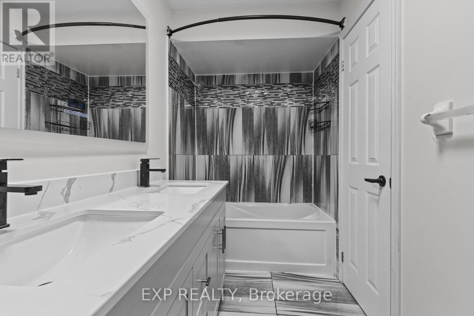 7 Macdermott Drive, Ajax, Ontario  L1T 3S7 - Photo 16 - E12461490