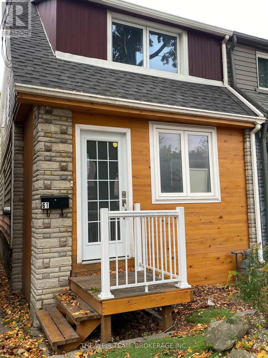 LOWER - 61 RUSHBROOKE AVENUE, Toronto, Ontario
