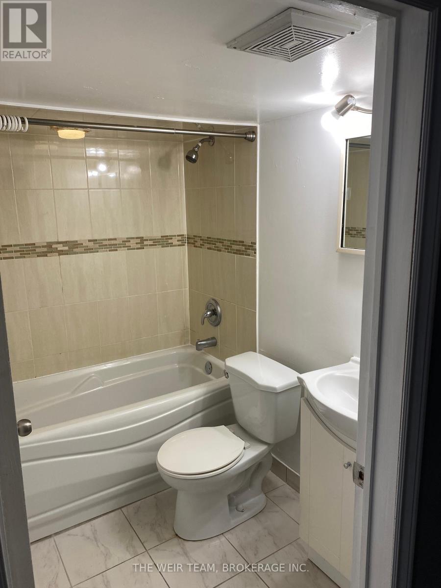 Lower - 61 Rushbrooke Avenue, Toronto, Ontario  M4M 3A8 - Photo 10 - E12461506