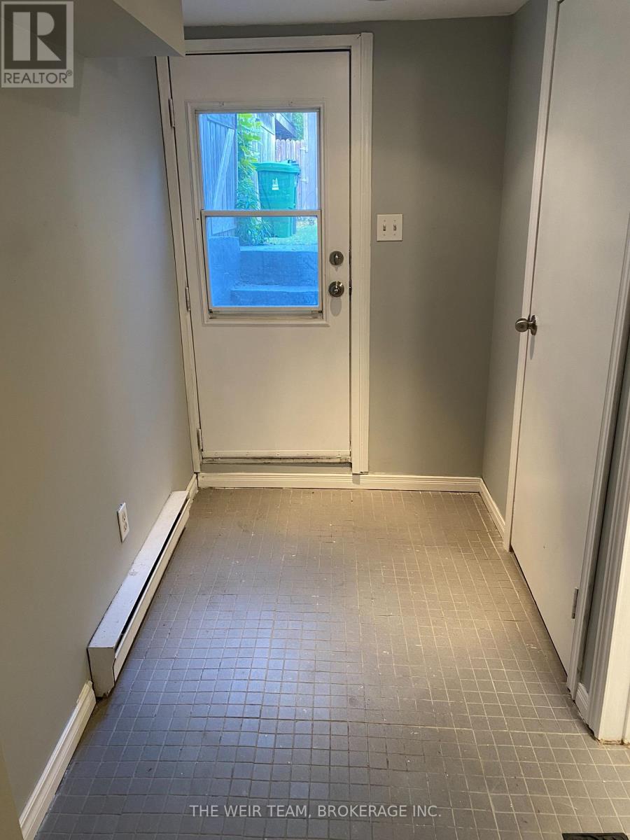 Lower - 61 Rushbrooke Avenue, Toronto, Ontario  M4M 3A8 - Photo 2 - E12461506
