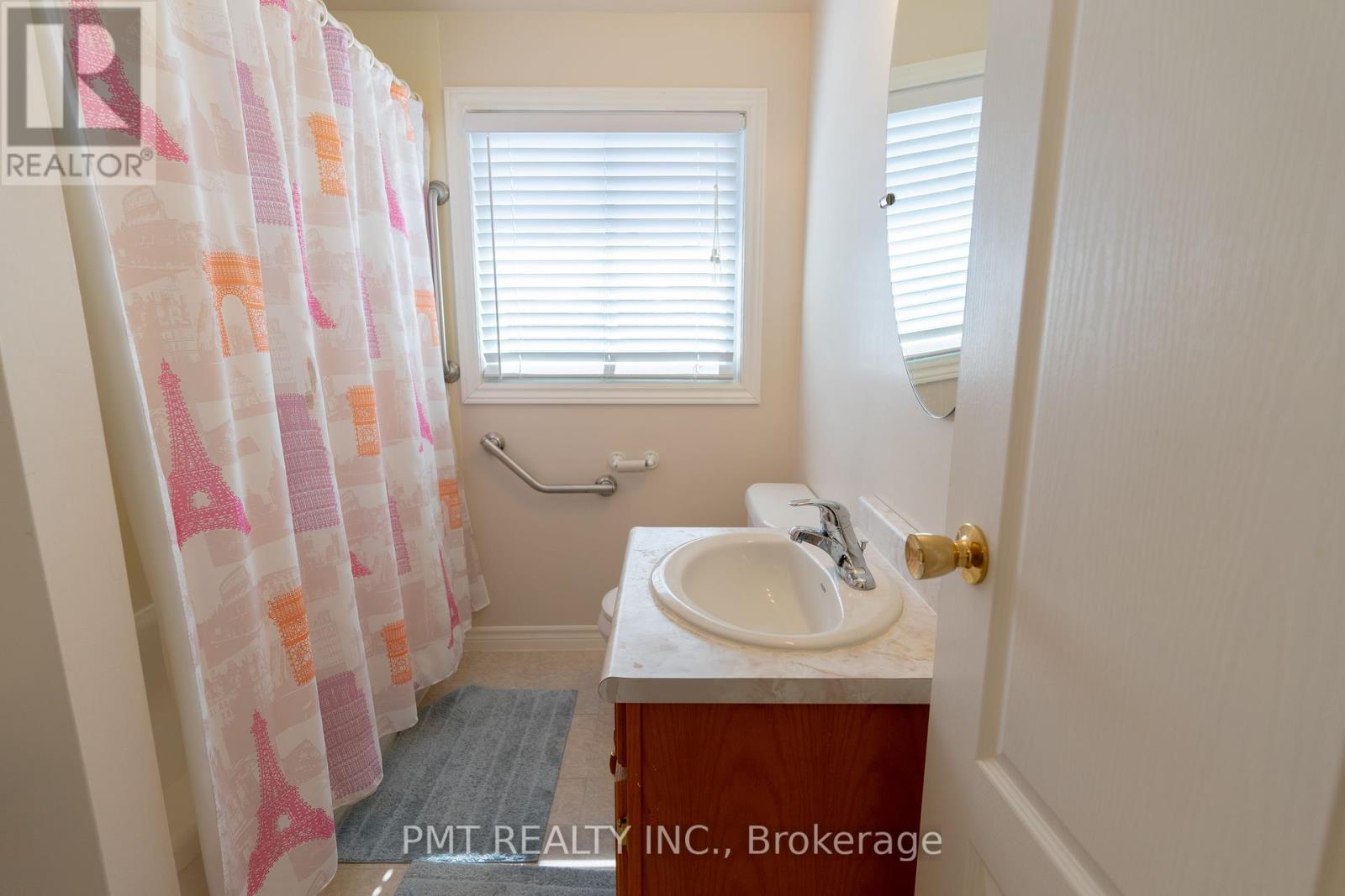 728 Krosno Boulevard, Pickering, Ontario  L1W 1G3 - Photo 14 - E12461554