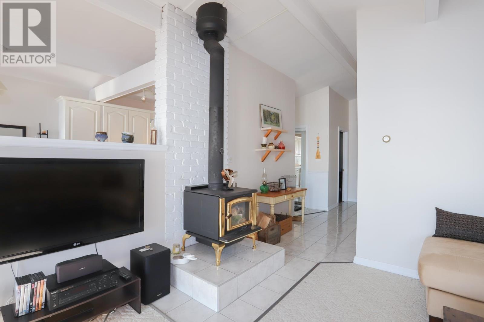 647b Lakeshore Dr, Tarbutt, Ontario  P0R 1E0 - Photo 19 - SM252715