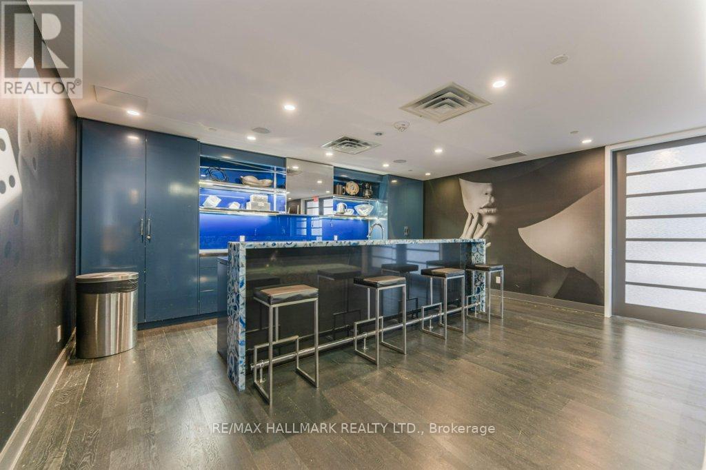 1220 - 9471 Yonge Street, Richmond Hill, Ontario  L4C 0Z5 - Photo 16 - N12461541