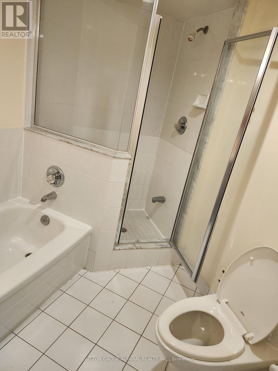 910 - 120 Promenade Circle, Vaughan, Ontario  L4J 7W9 - Photo 16 - N12461550