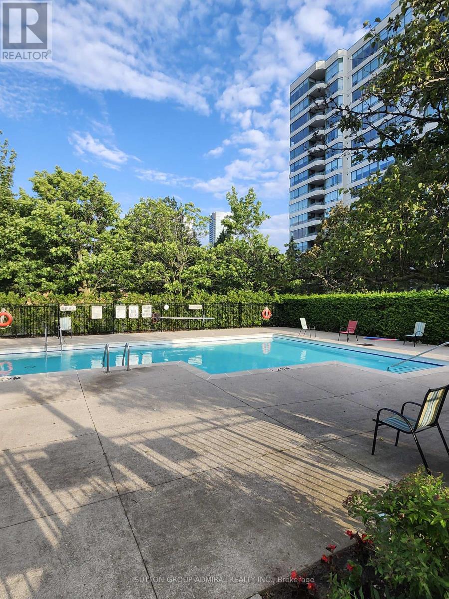 910 - 120 Promenade Circle, Vaughan, Ontario  L4J 7W9 - Photo 5 - N12461550