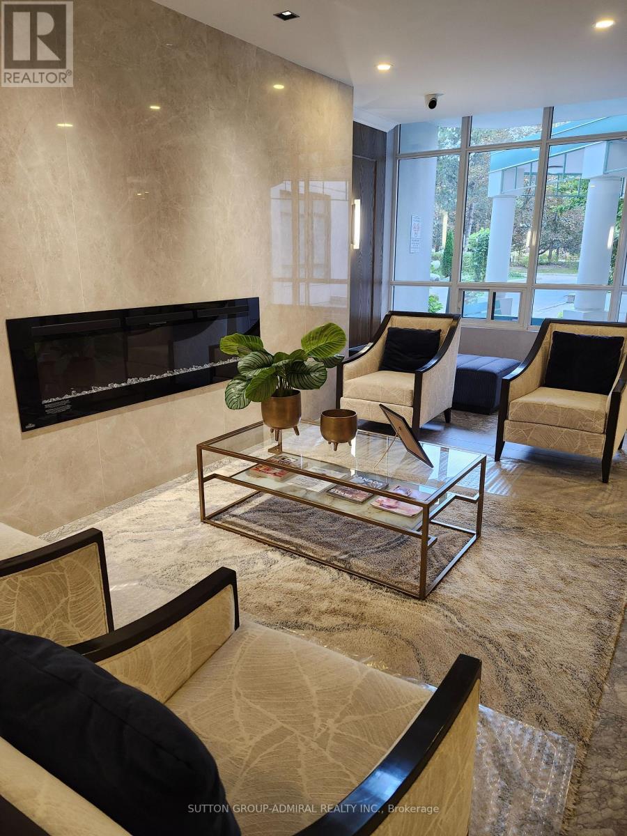 910 - 120 Promenade Circle, Vaughan, Ontario  L4J 7W9 - Photo 6 - N12461550
