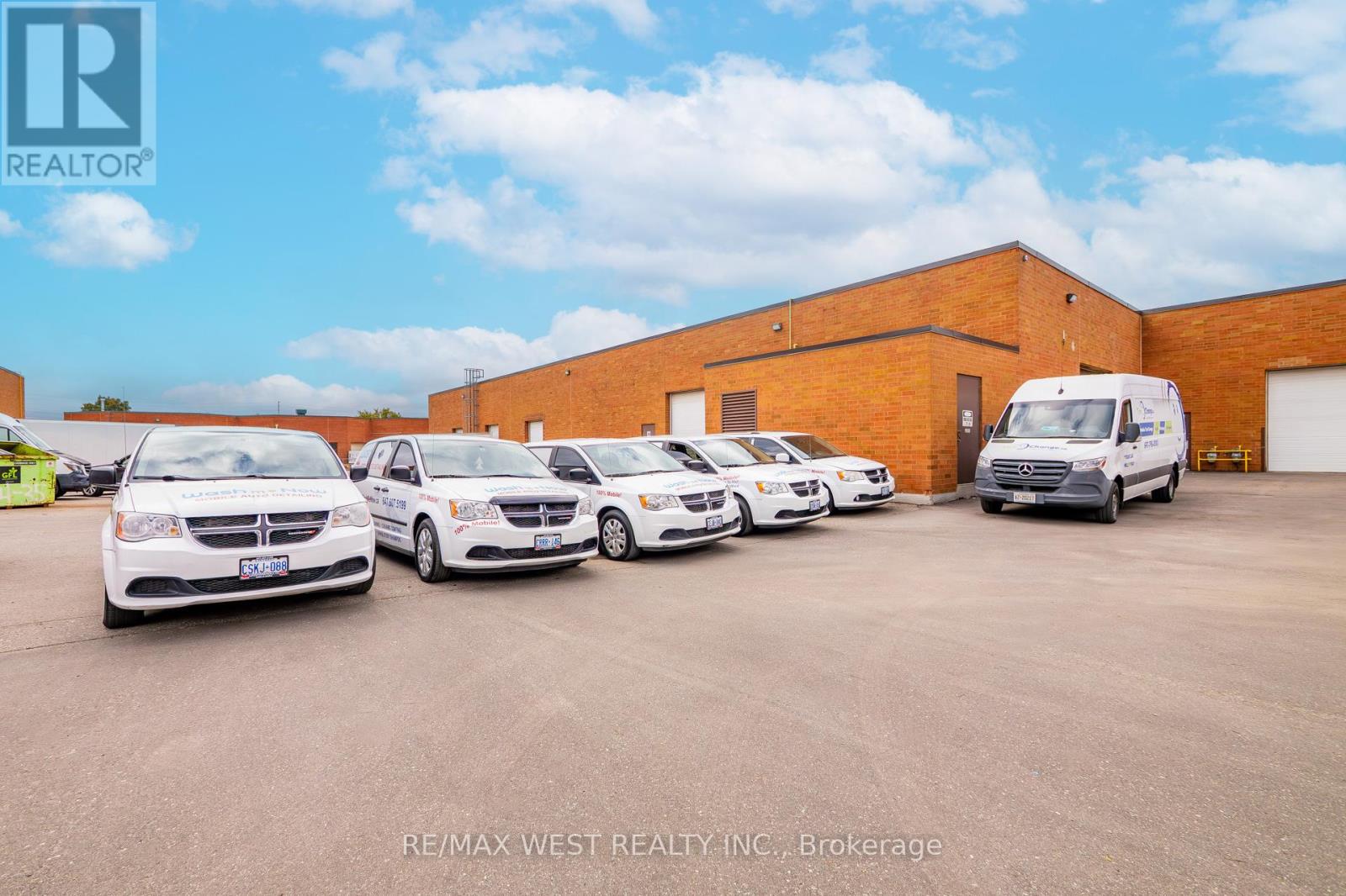 26 - 131 Citation Drive, Vaughan, Ontario  L4K 2R3 - Photo 31 - N12461567