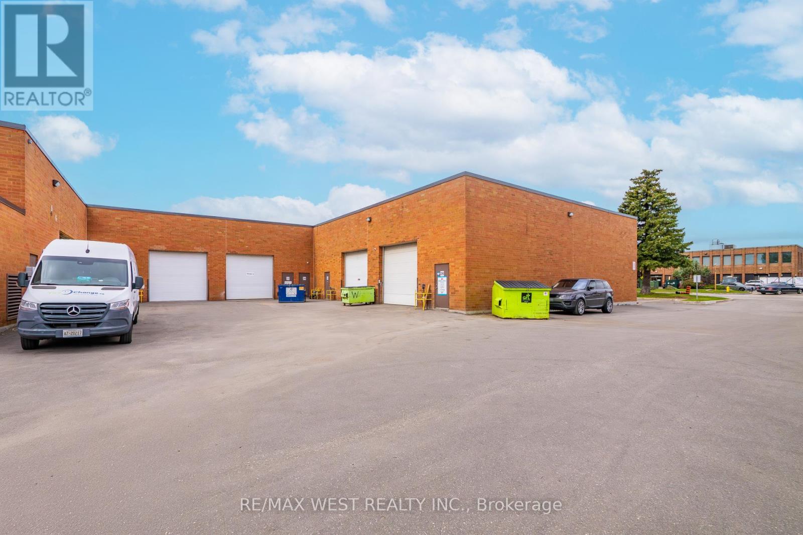 26 - 131 Citation Drive, Vaughan, Ontario  L4K 2R3 - Photo 33 - N12461567