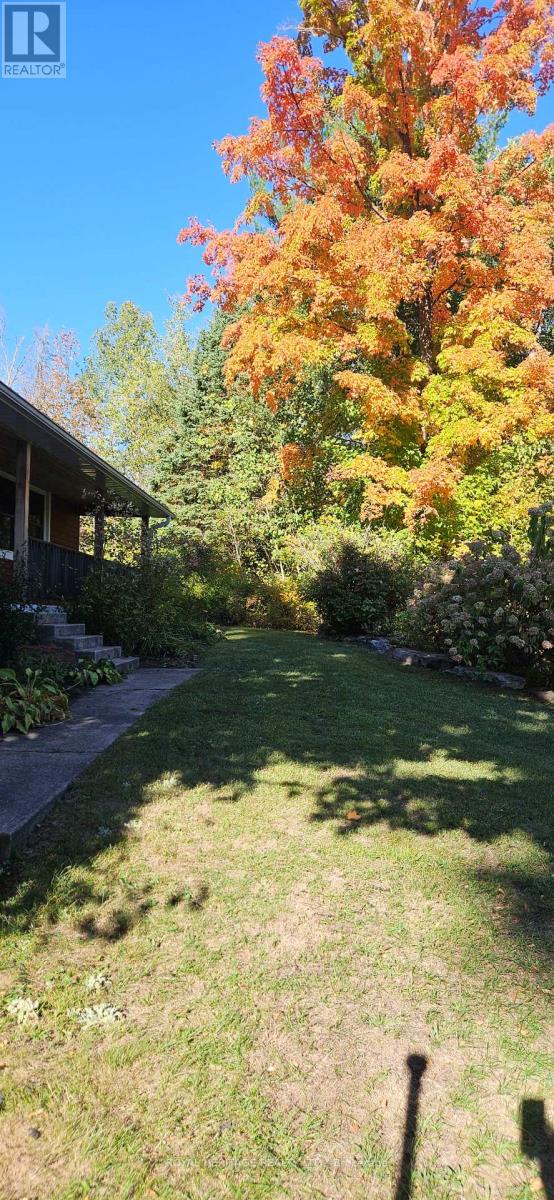 10175 41 Highway, Addington Highlands, Ontario  K0H 1Z0 - Photo 46 - X12461313