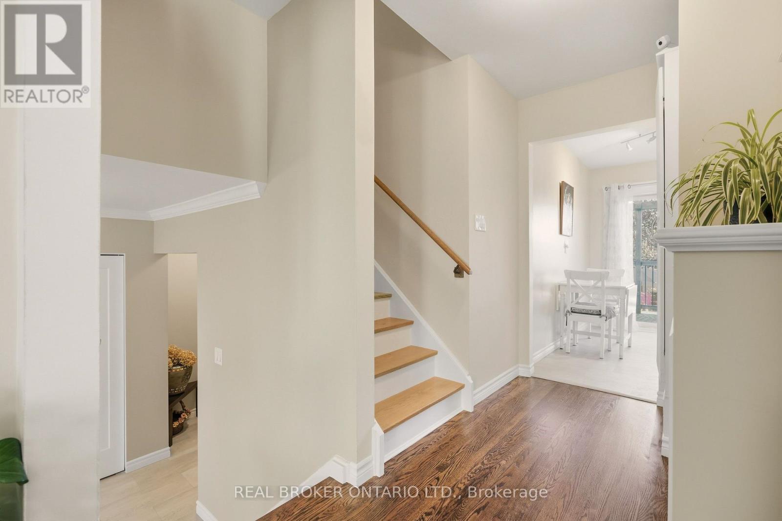 33 Porter Crescent, Barrie, Ontario  L4M 5H8 - Photo 21 - S12461533