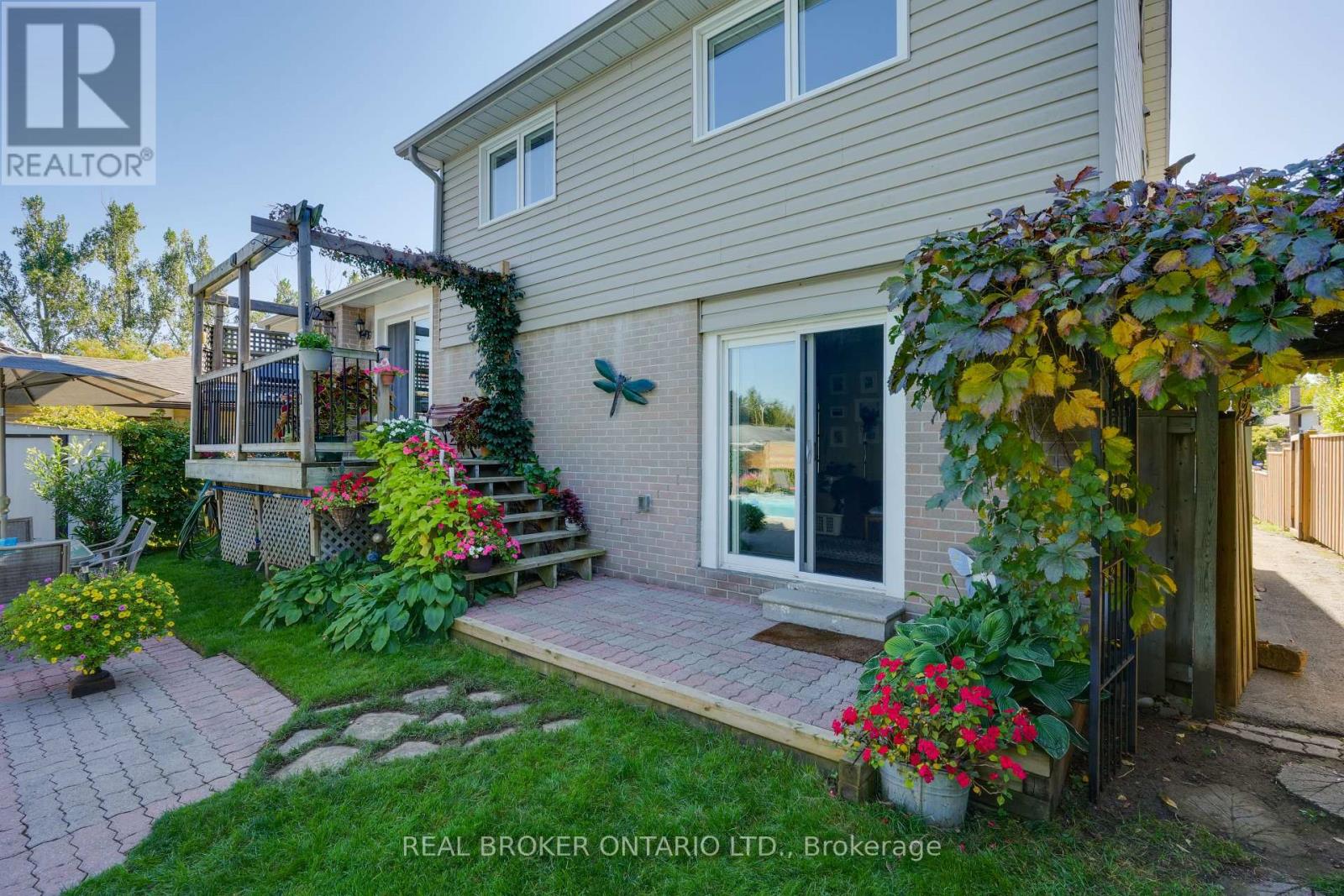 33 Porter Crescent, Barrie, Ontario  L4M 5H8 - Photo 41 - S12461533