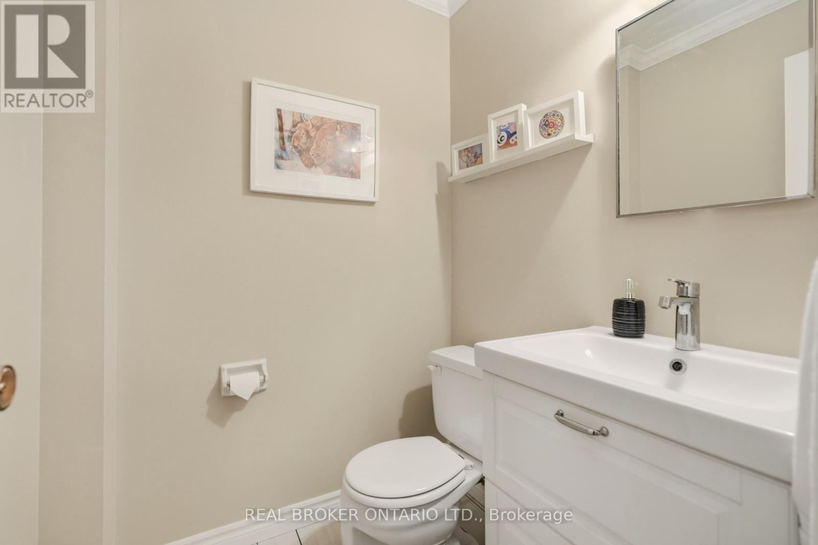33 Porter Crescent, Barrie, Ontario  L4M 5H8 - Photo 9 - S12461533
