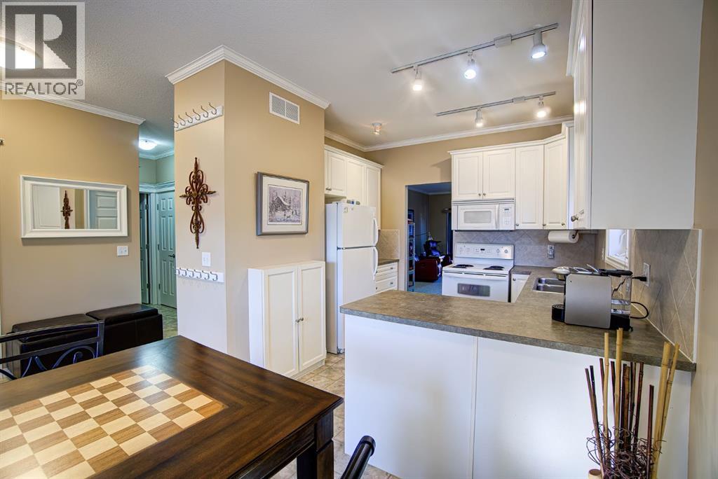 22 Skyline Mews, Claresholm, Alberta  T0L 0T0 - Photo 11 - A2264329