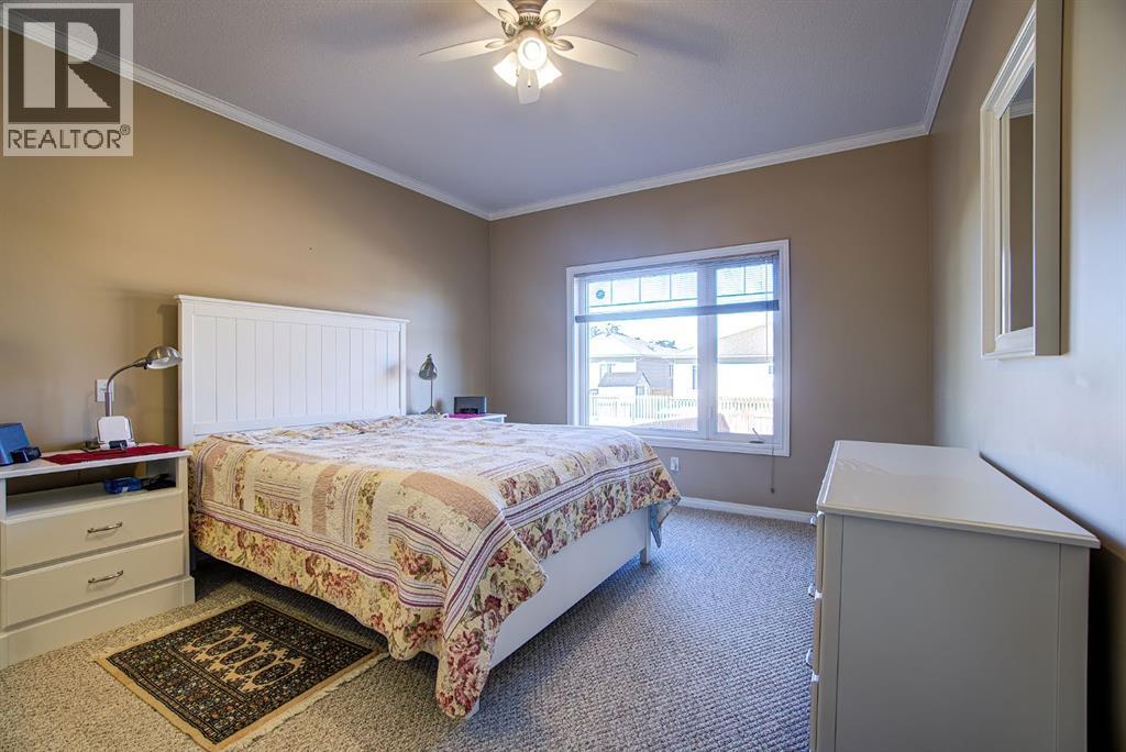 22 Skyline Mews, Claresholm, Alberta  T0L 0T0 - Photo 17 - A2264329