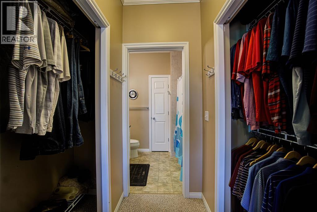 22 Skyline Mews, Claresholm, Alberta  T0L 0T0 - Photo 21 - A2264329