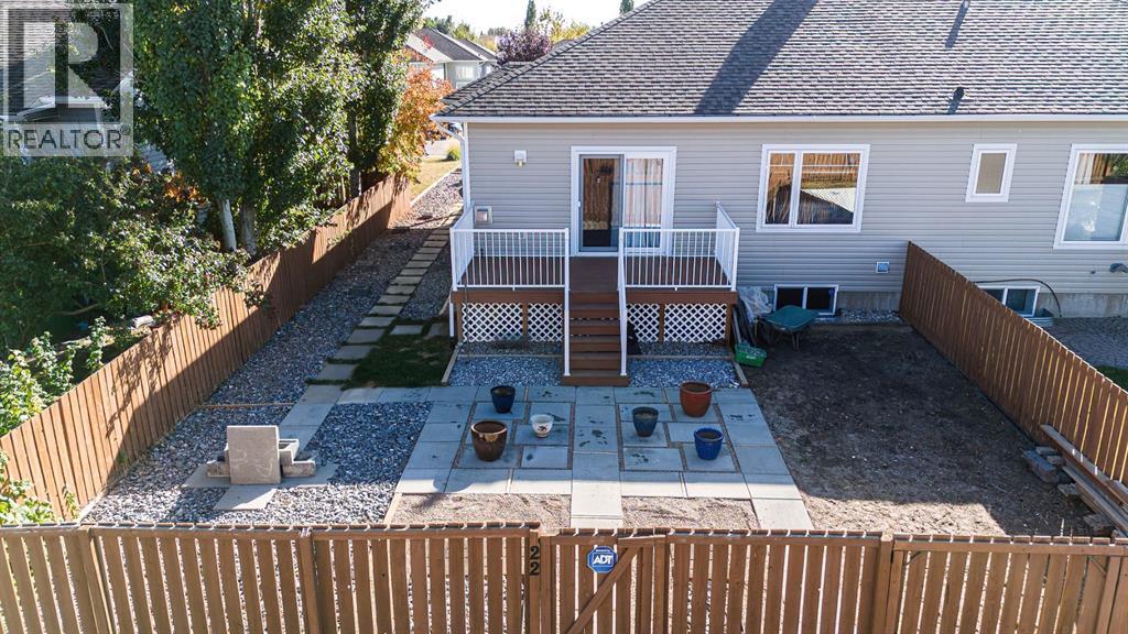 22 Skyline Mews, Claresholm, Alberta  T0L 0T0 - Photo 49 - A2264329