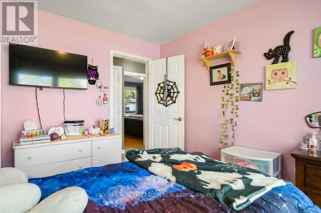 64 River Road, Greater Napanee, Ontario  K7R 3H4 - Photo 21 - X12461580