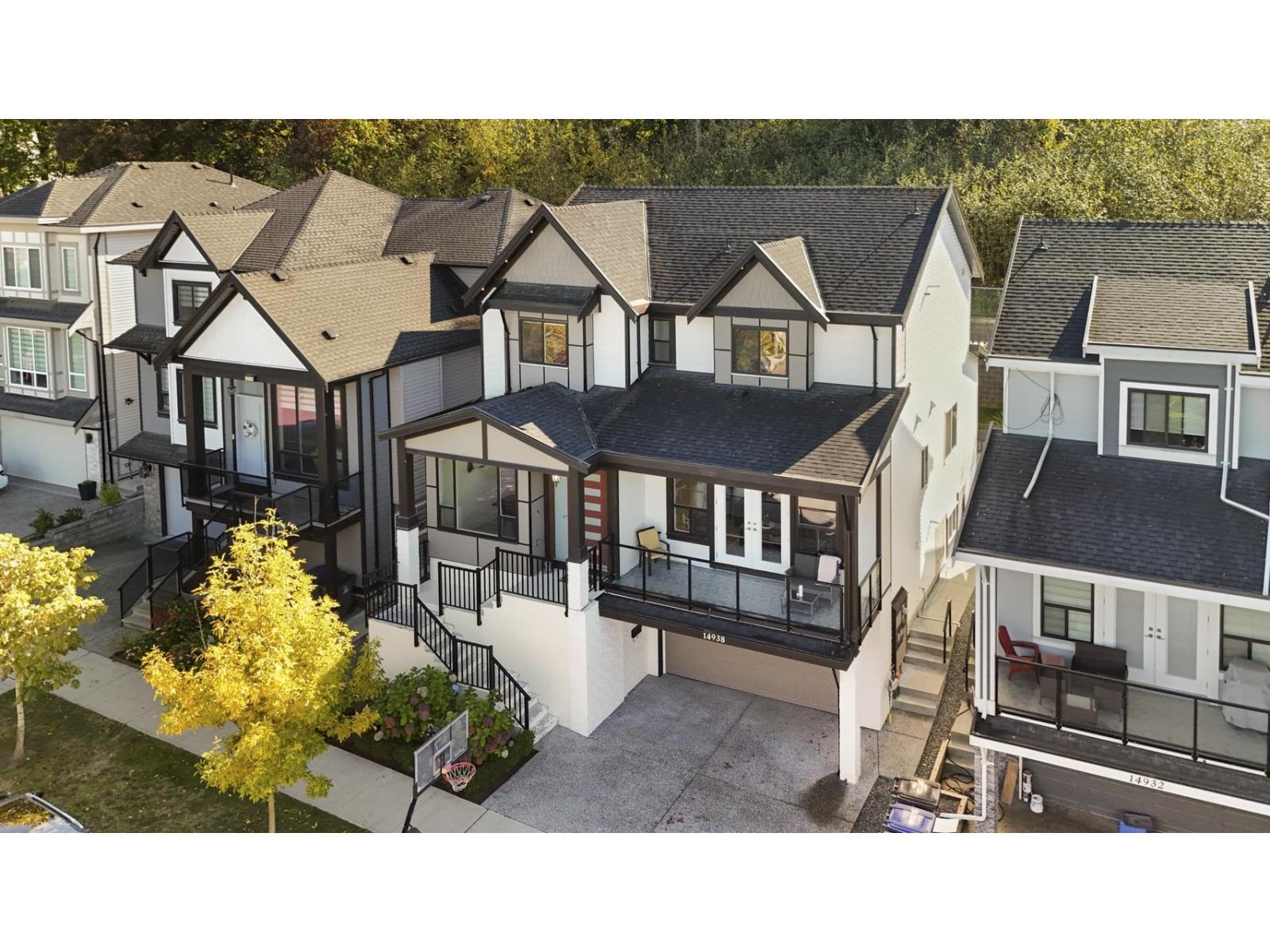 14938 63 Avenue, Surrey, British Columbia  V3S 2X1 - Photo 3 - R3057822