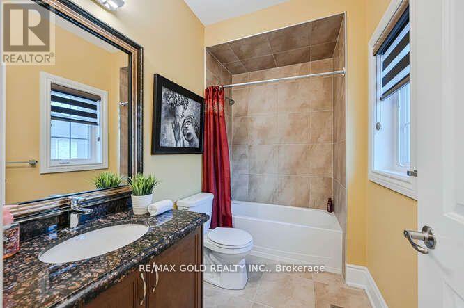 26 Adonis Close, Brampton (Toronto Gore Rural Estate), Ontario  L6P 4K4 - Photo 23 - W12461495