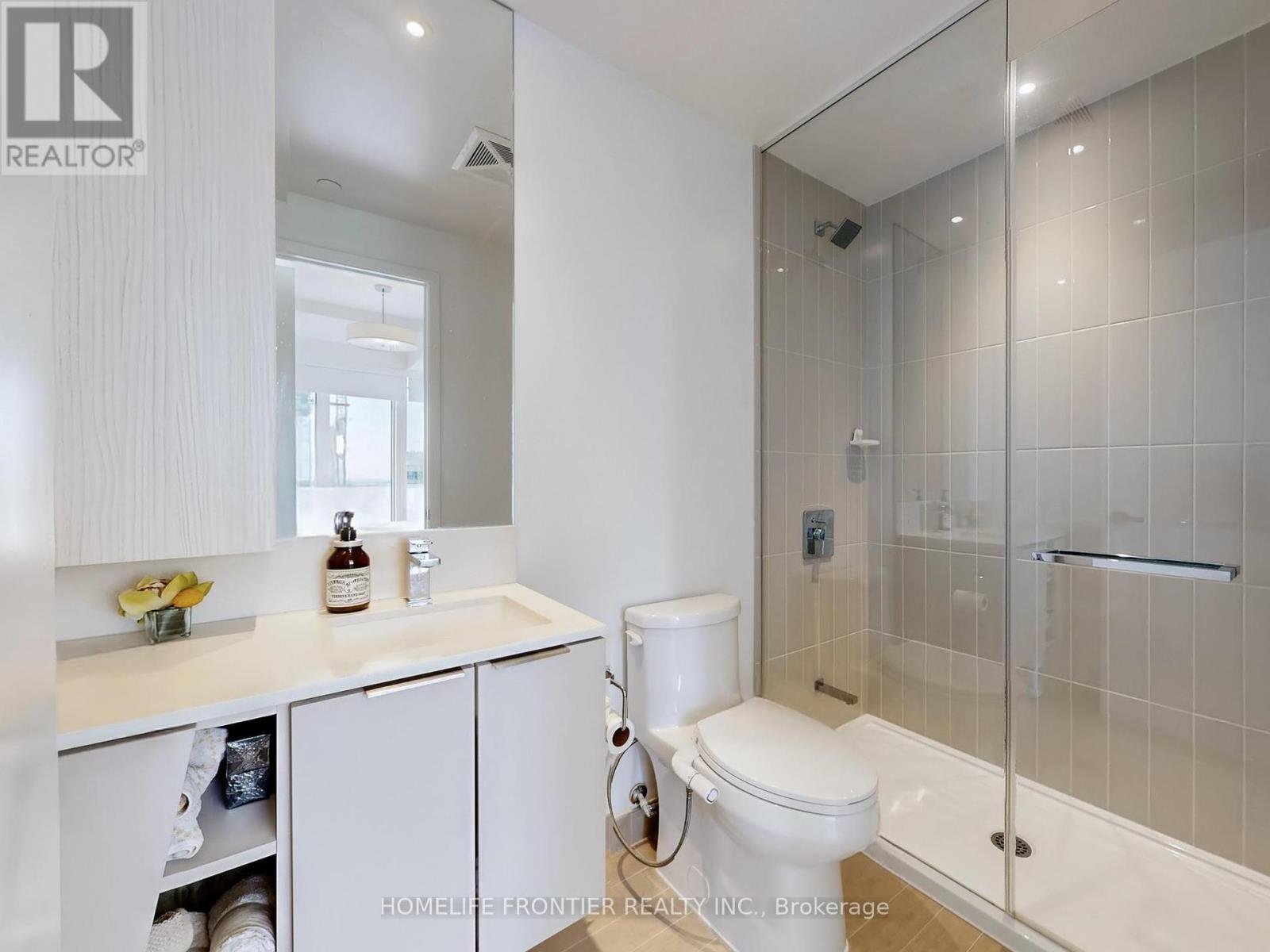4506 - 3900 Confederation Parkway, Mississauga, Ontario  L5B 0M3 - Photo 13 - W12461525