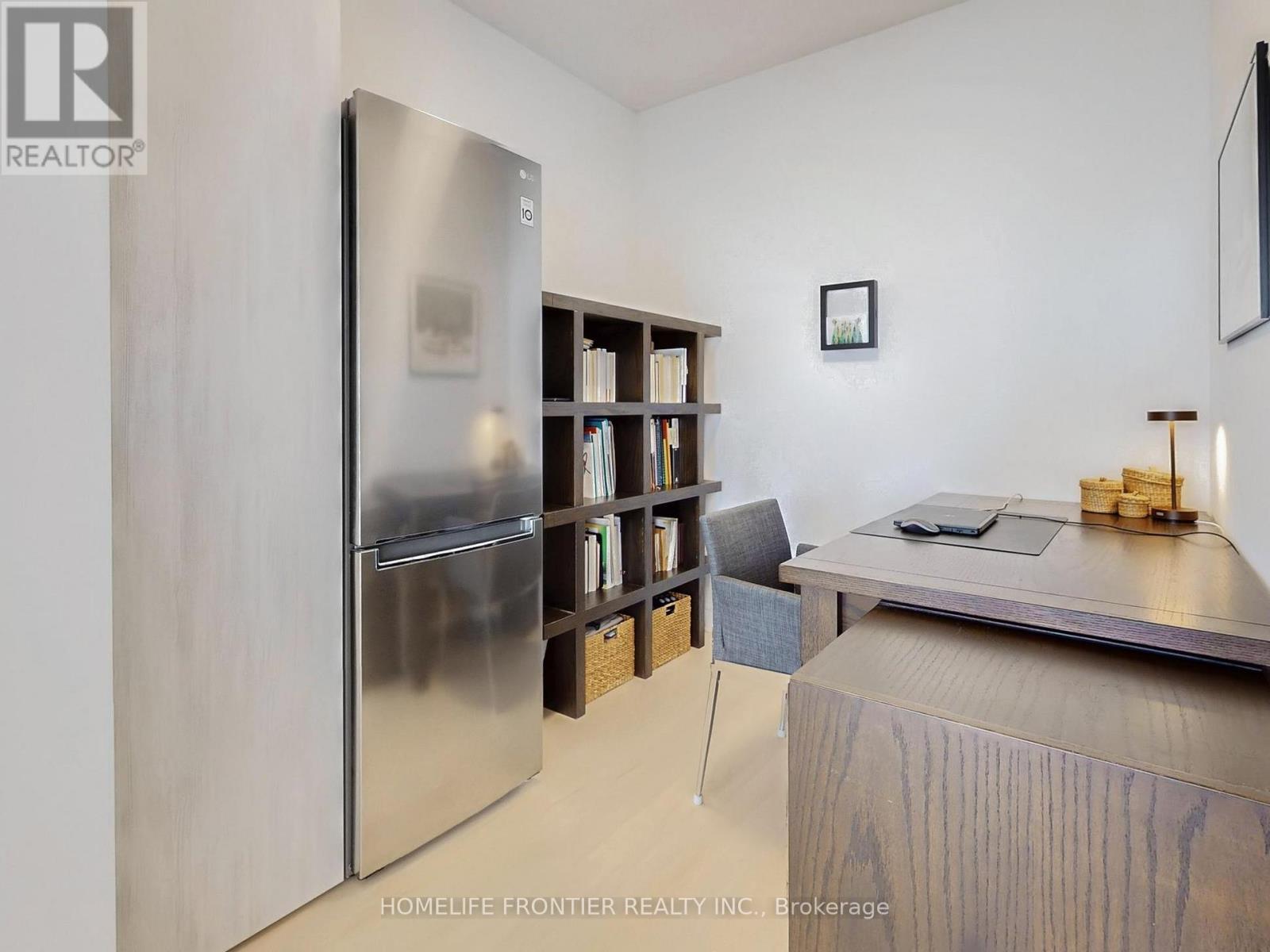 4506 - 3900 Confederation Parkway, Mississauga, Ontario  L5B 0M3 - Photo 15 - W12461525