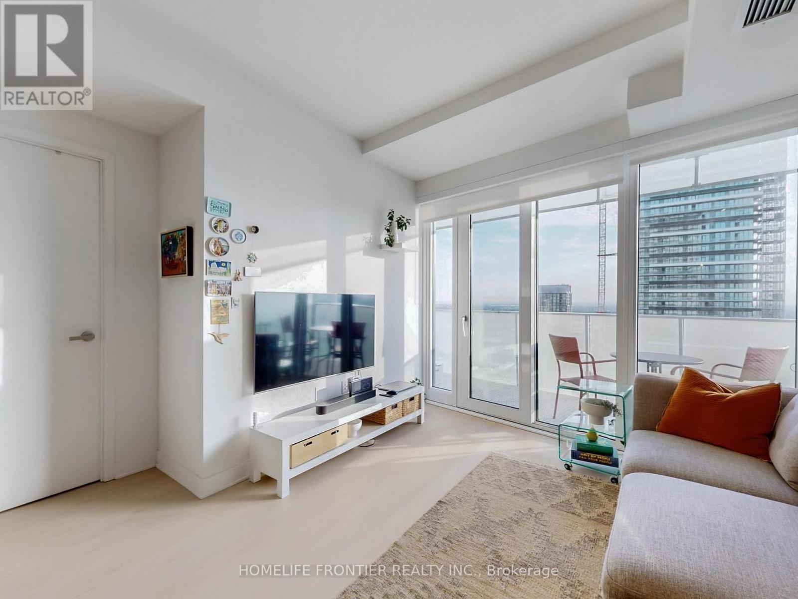 4506 - 3900 Confederation Parkway, Mississauga, Ontario  L5B 0M3 - Photo 7 - W12461525
