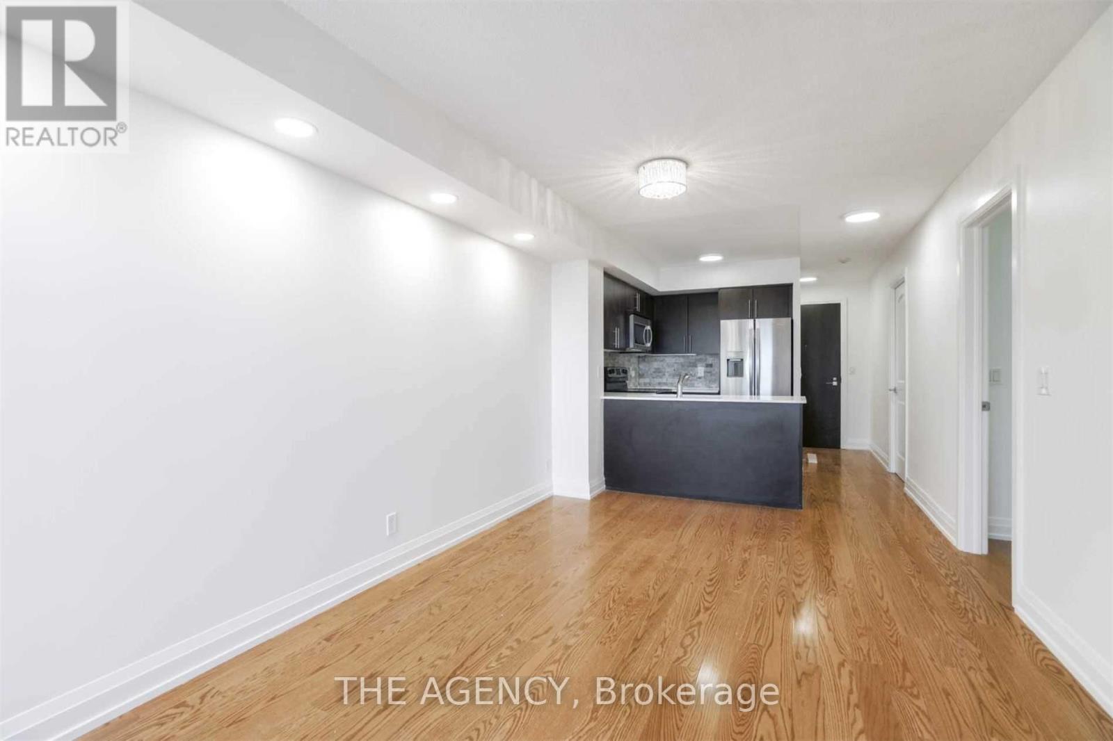 1101 - 1070 Sheppard Avenue W, Toronto, Ontario  M3J 0G8 - Photo 2 - W12461537