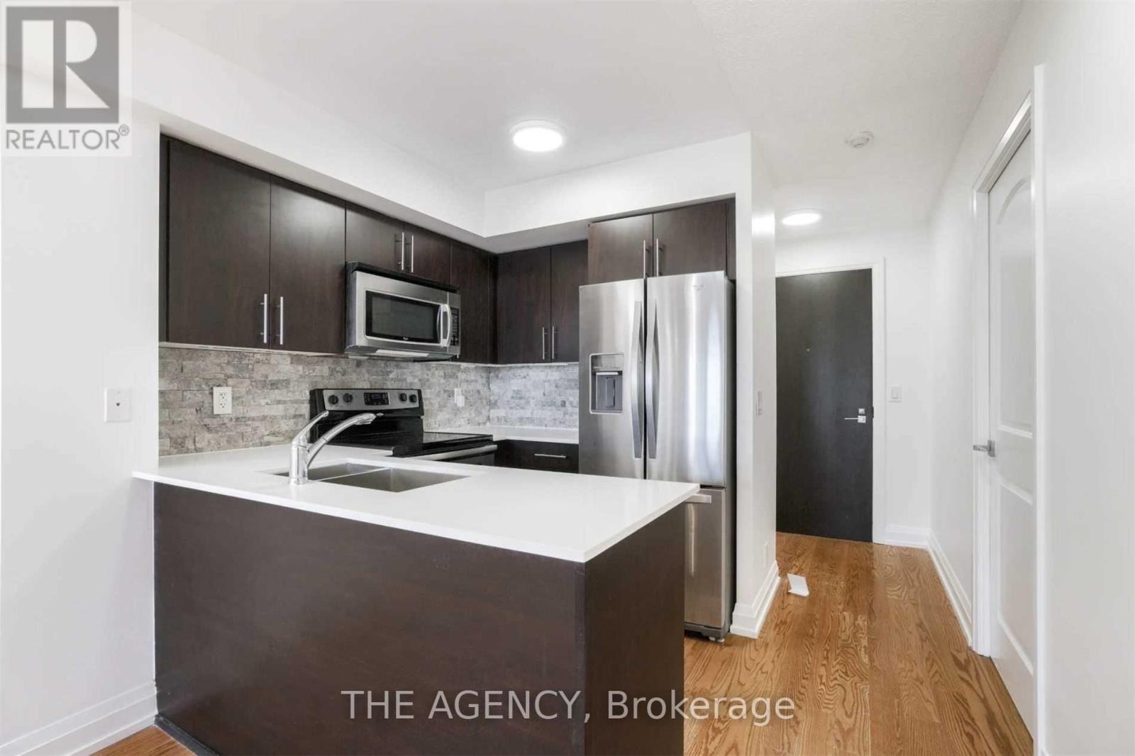 1101 - 1070 Sheppard Avenue W, Toronto, Ontario  M3J 0G8 - Photo 3 - W12461537