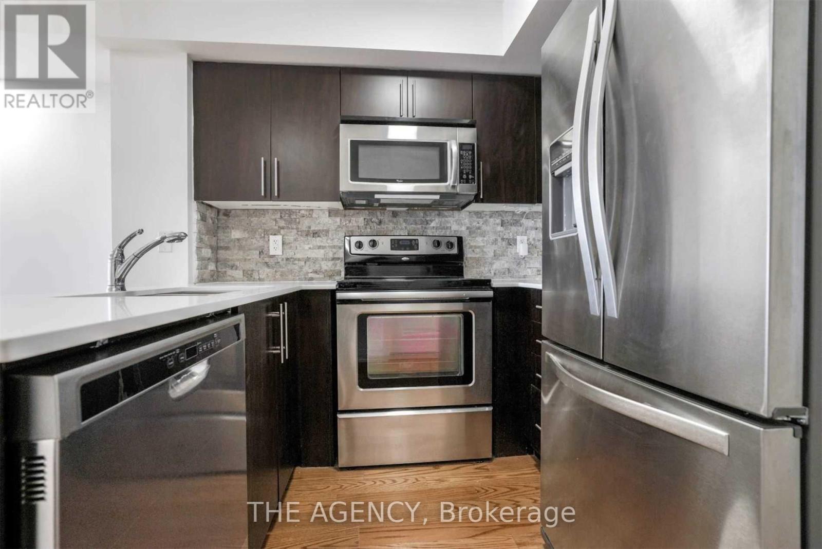 1101 - 1070 Sheppard Avenue W, Toronto, Ontario  M3J 0G8 - Photo 5 - W12461537
