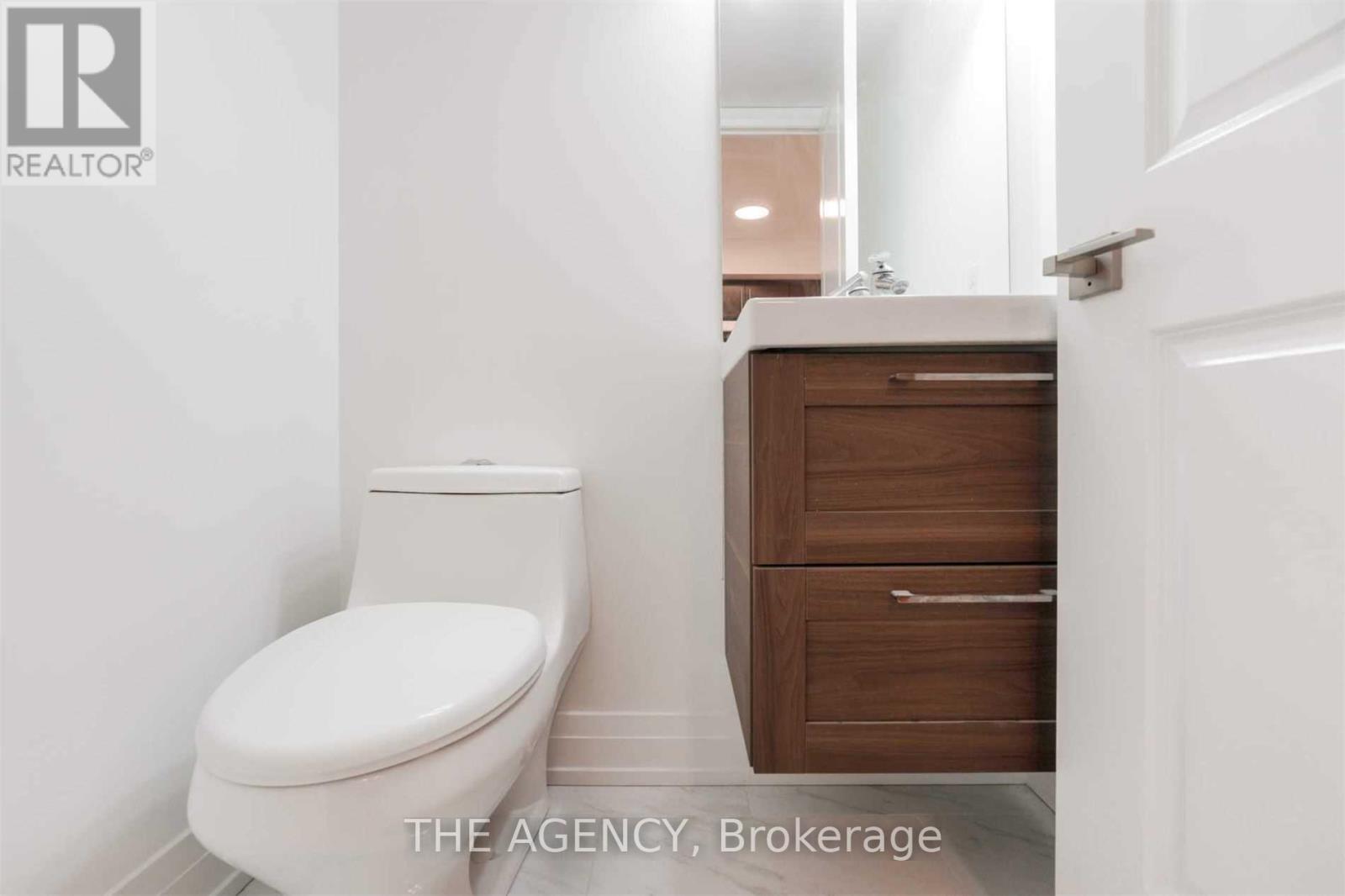 1101 - 1070 Sheppard Avenue W, Toronto, Ontario  M3J 0G8 - Photo 7 - W12461537