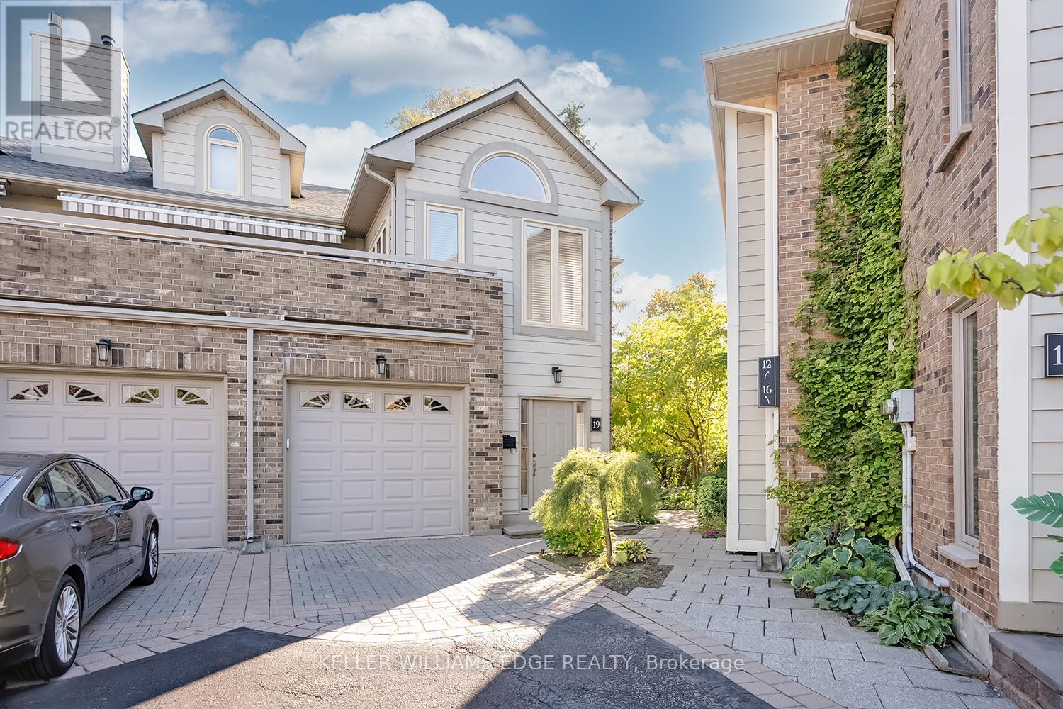 19 - 3230 New Street, Burlington, Ontario  L7N 1M8 - Photo 2 - W12461561
