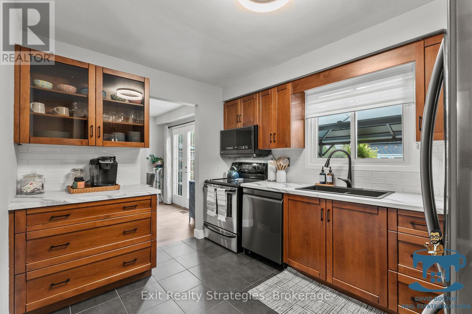 95 Memorial Avenue, Hamilton, Ontario  L8G 4C6 - Photo 13 - X12461597