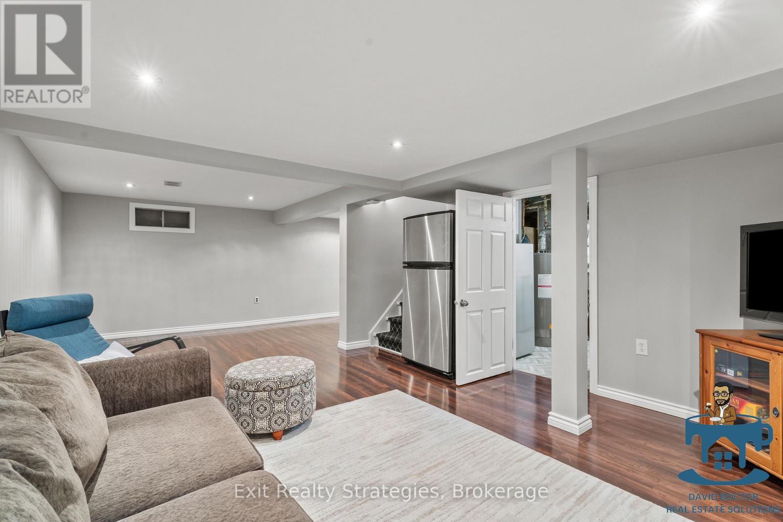 95 Memorial Avenue, Hamilton, Ontario  L8G 4C6 - Photo 27 - X12461597