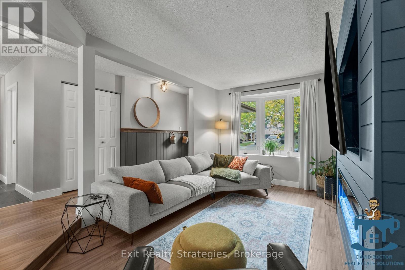 95 Memorial Avenue, Hamilton, Ontario  L8G 4C6 - Photo 8 - X12461597