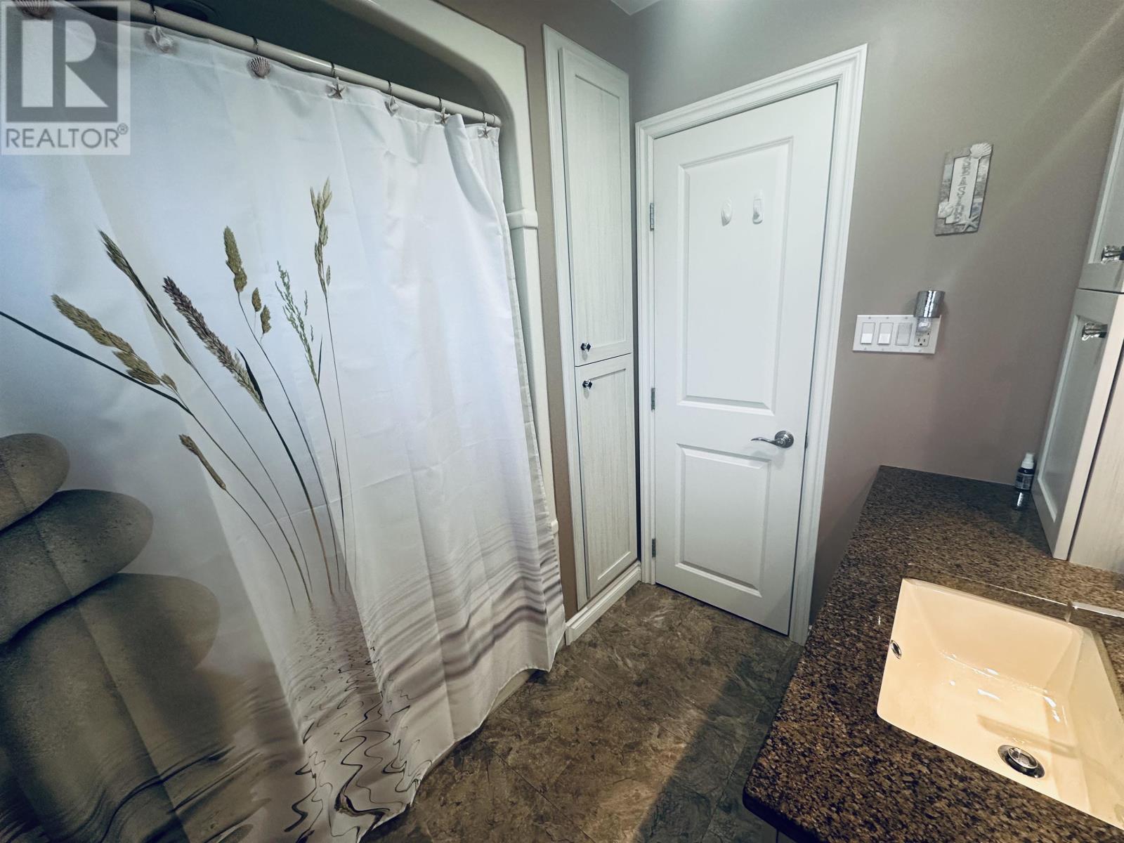 429 Cartier Ct, Thunder Bay, Ontario  P7E 6A9 - Photo 27 - TB253210