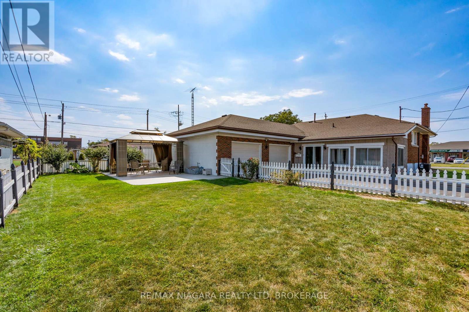 419 Steele Street, Port Colborne (Sugarloaf), Ontario  L3K 4Y1 - Photo 9 - X12461578